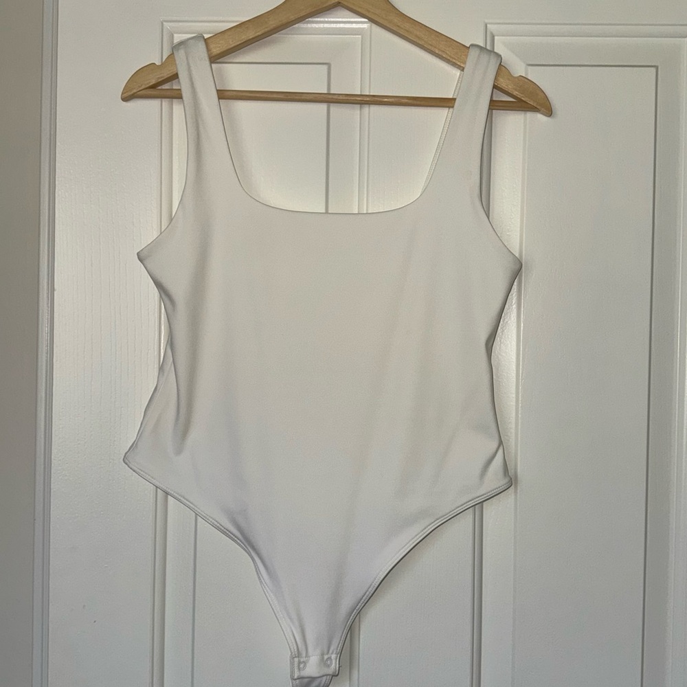 BYLT Basics White Scoop Neck Thong Bodysuit Capsule Minimalist Size M
